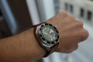 Makara Octopus (Stainless Steel / Green)